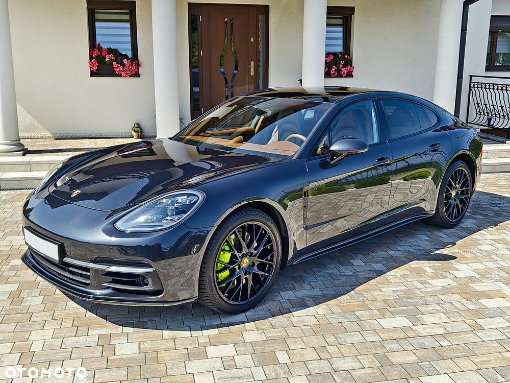 Porsche Panamera 4 E-Hybrid Platinum Edition - 29