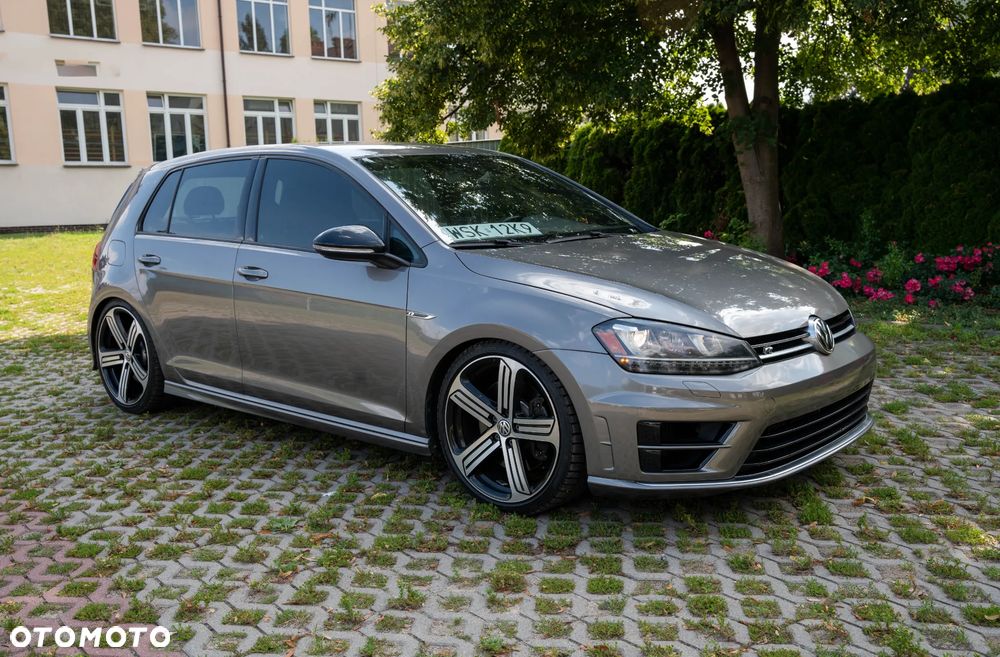 Volkswagen Golf - 4