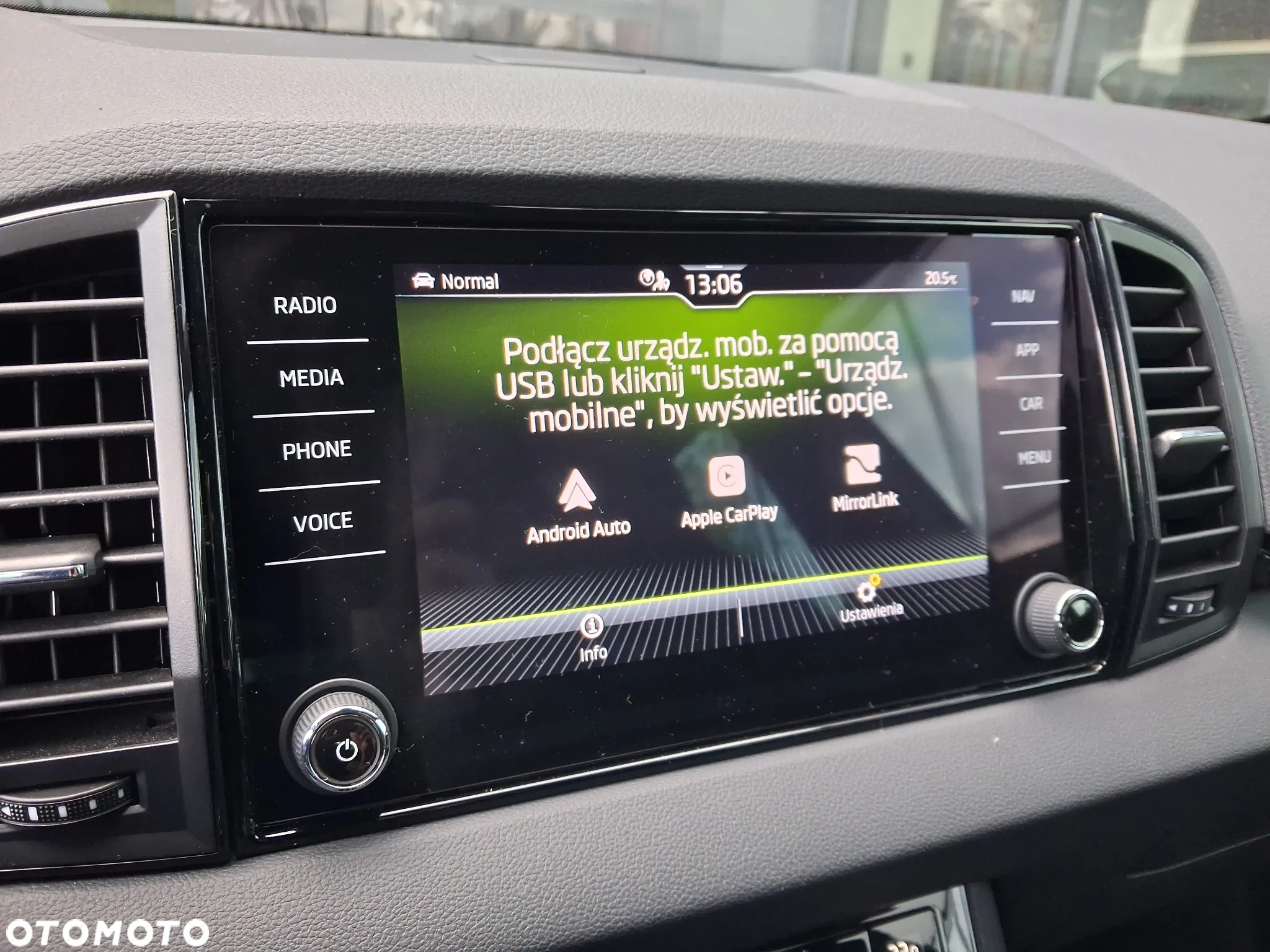 Skoda Karoq 2.0 TSI 4x4 Sportline DSG - 24