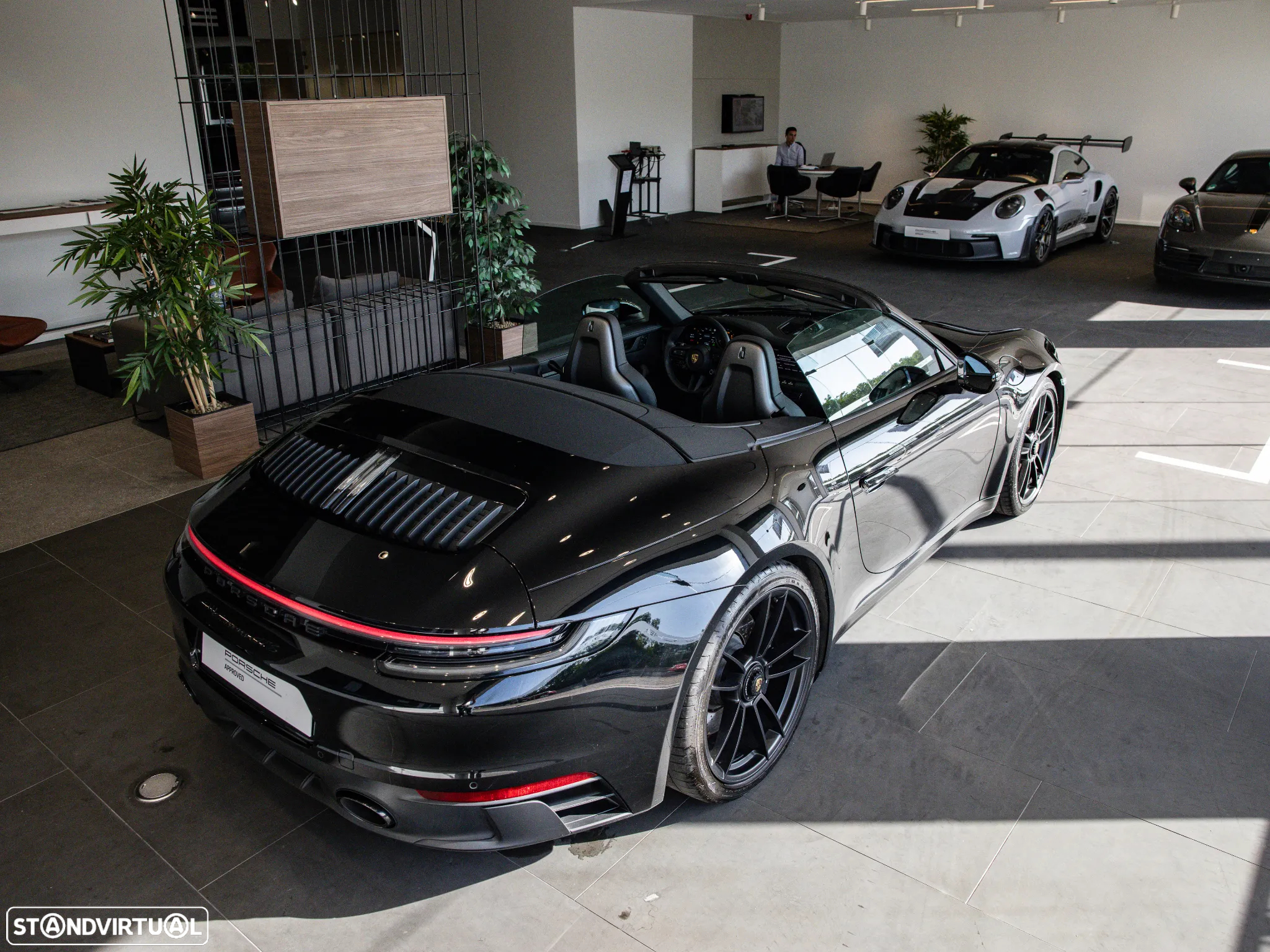 Porsche 911 (992) Carrera Cabrio GTS PDK - 6