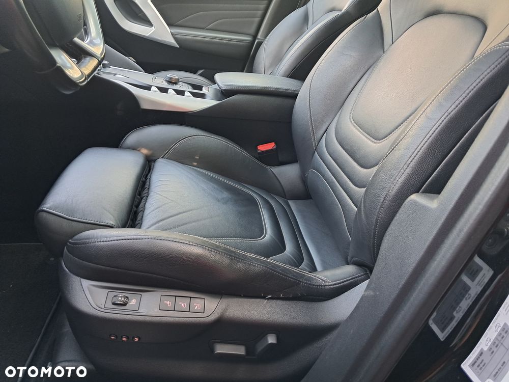 Citroën DS5 2.0 HDi Hybrid4 SoChic MCP - 25