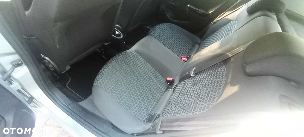 Opel Corsa - 7