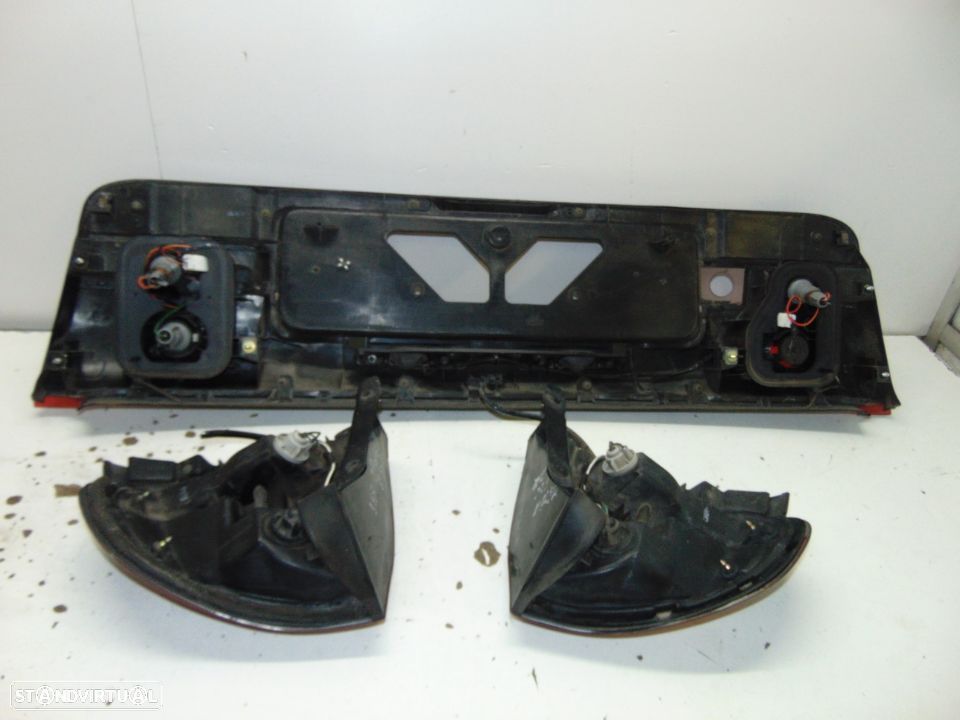 mazda 626conjunto de farolins traseiros originais - 7