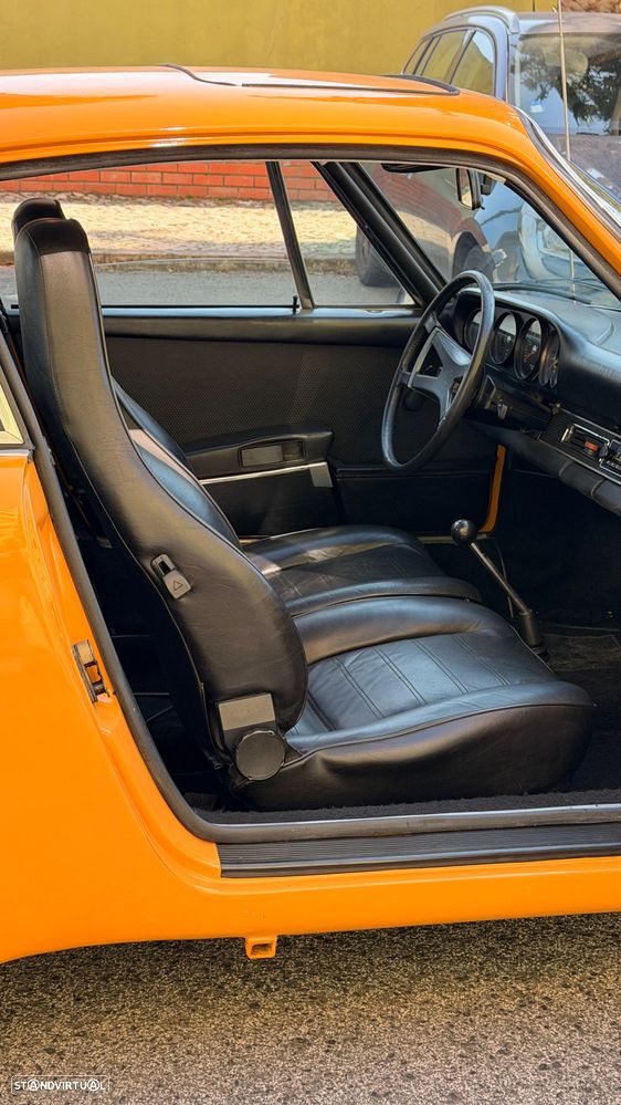 Porsche 911 Série F - 44