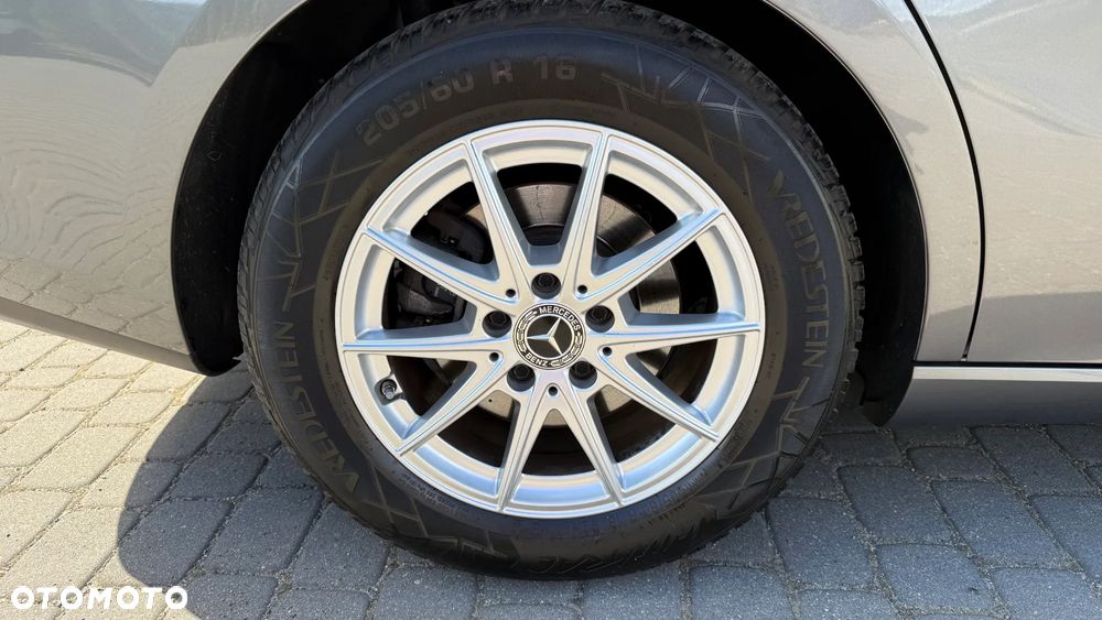 Mercedes-Benz CLA 180 d 8G-DCT Edition 2021 - 36