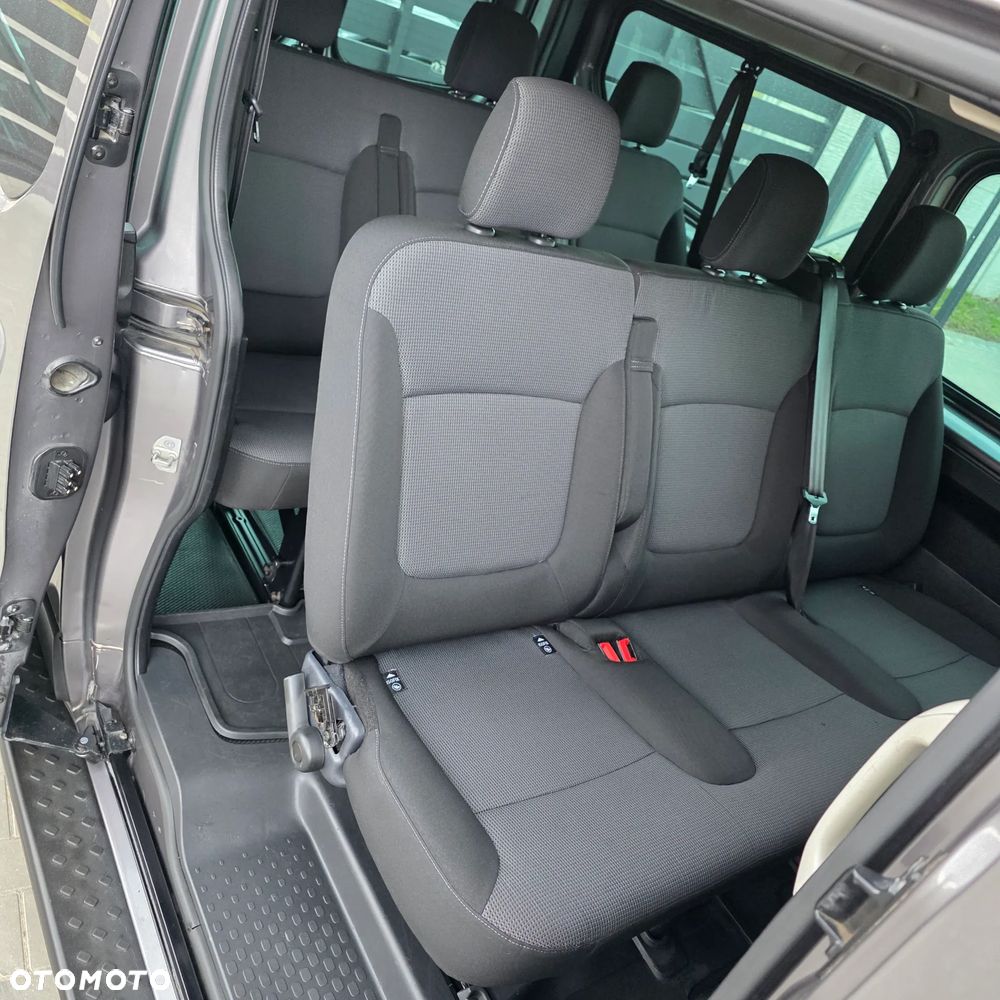 Renault Trafic 2.0 dCi EDC - 12