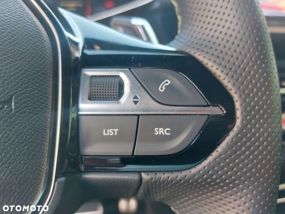 Peugeot 2008 - 16