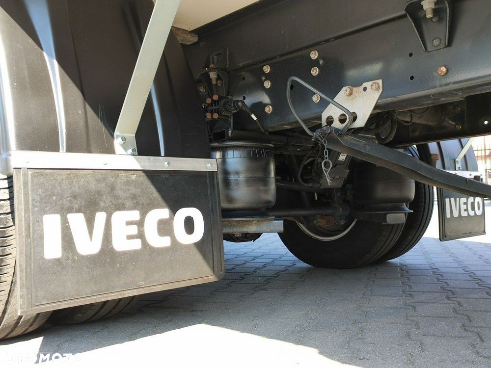 Iveco Daily 72C18 Mroźnia Ściana Grodziowa Podwójny Parownik - 23