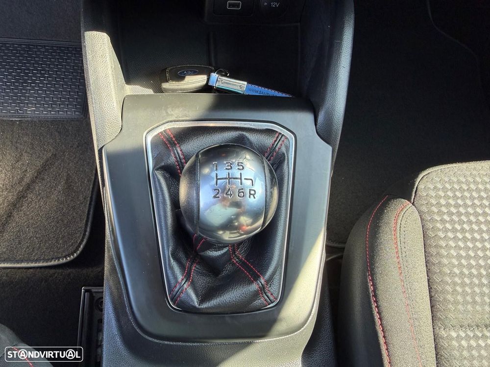 Ford Focus SW 1.0 EcoBoost MHEV ST-Line - 24