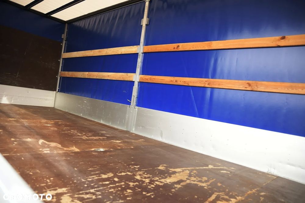 Iveco 72C18  3,0 180KM  Zanotti Z380  230 V 6,1m 12 palet dł -20+20 ładowność 3460kg - 13