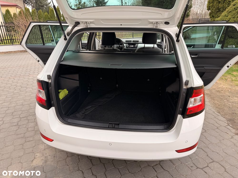 Skoda Fabia 1.0 TSI Ambition Plus - 25