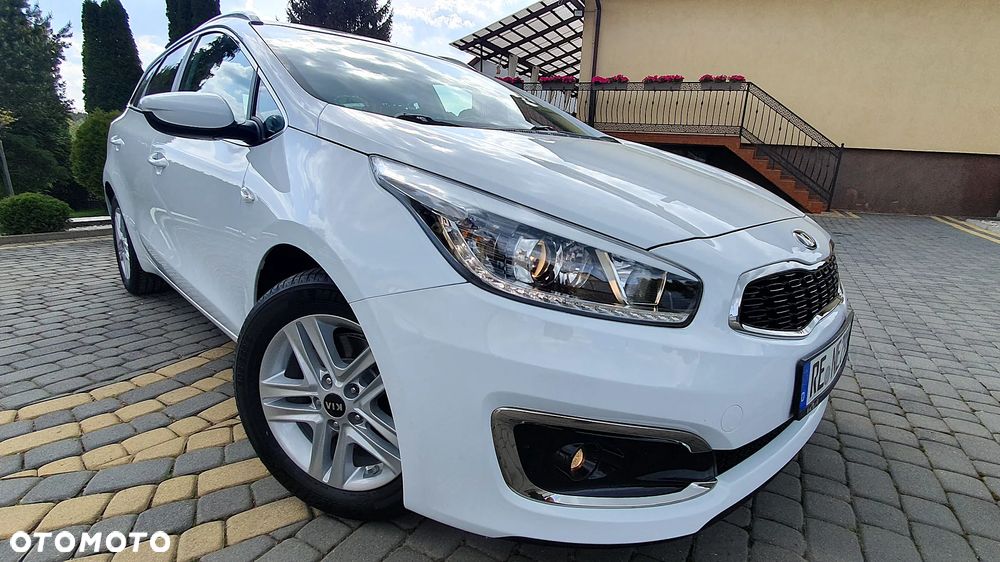 Kia Ceed 1.6 CRDi 136 ISG Platinum Edition - 15