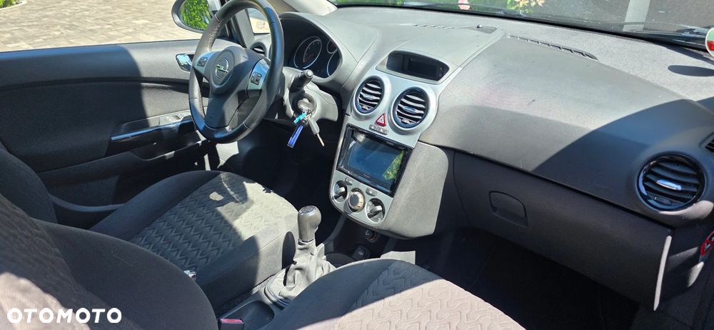 Opel Corsa - 9