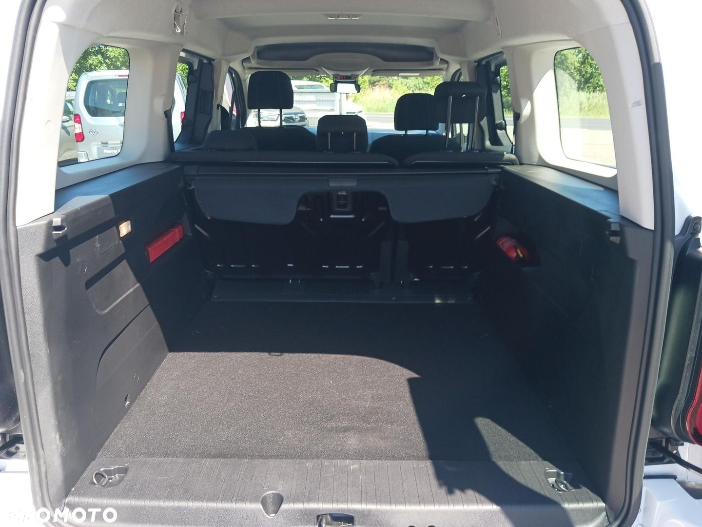 Toyota Proace City Verso Long 1.5 D-4D Business - 18