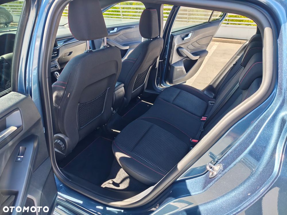 Ford Focus 1.0 EcoBoost mHEV ST-Line X - 20