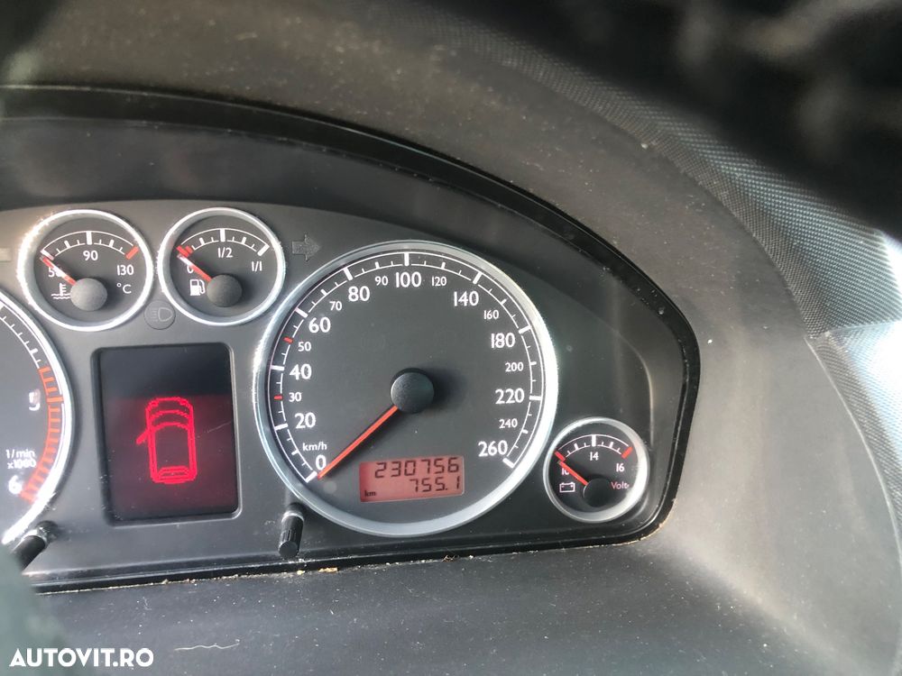 Volkswagen Sharan - 14