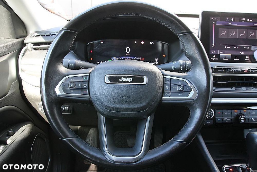 Jeep Compass - 30