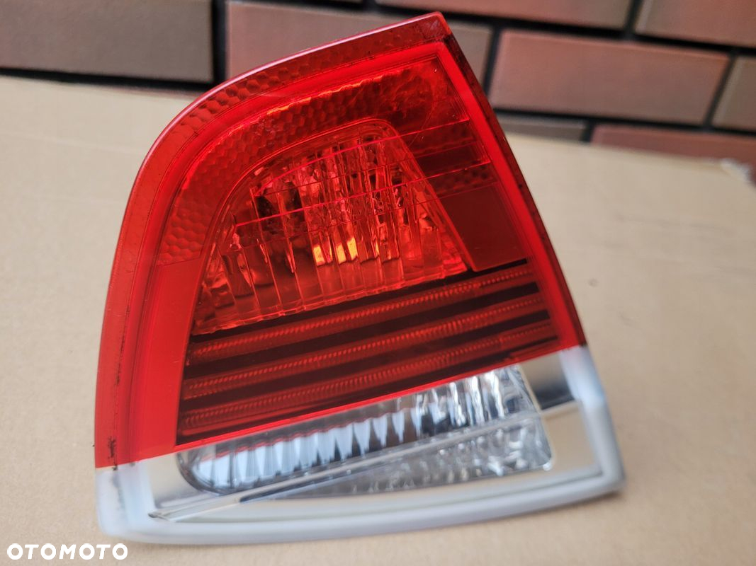BMW 3 E90 04-07 SEDAN LAMPA TYŁ LEWA 6937459 - 2