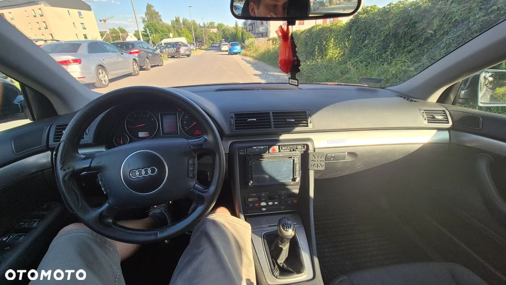 Audi A4 Avant 1.8T Quattro - 9