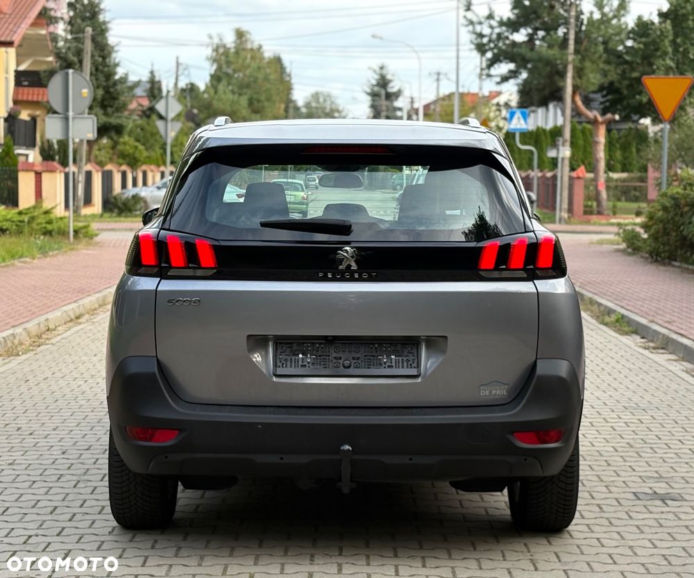 Peugeot 5008 HDI 115 Active - 8