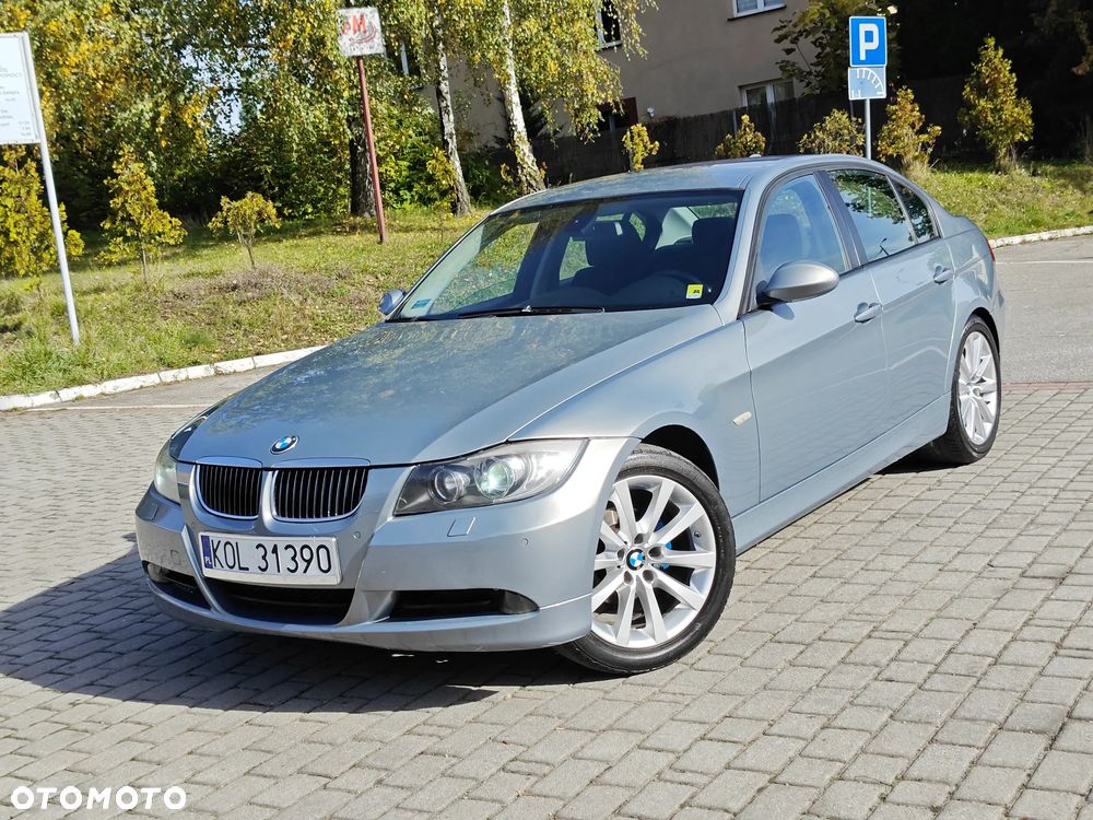 BMW Seria 3 320i - 1