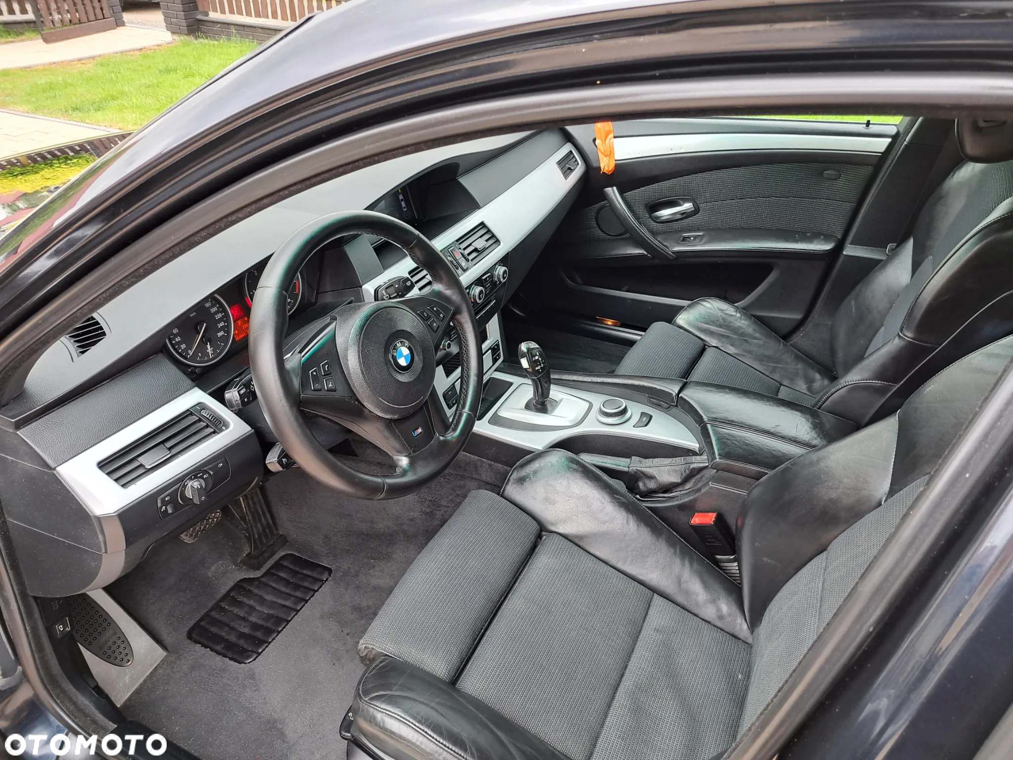 BMW Seria 5 525d Touring Sport-Aut - 11