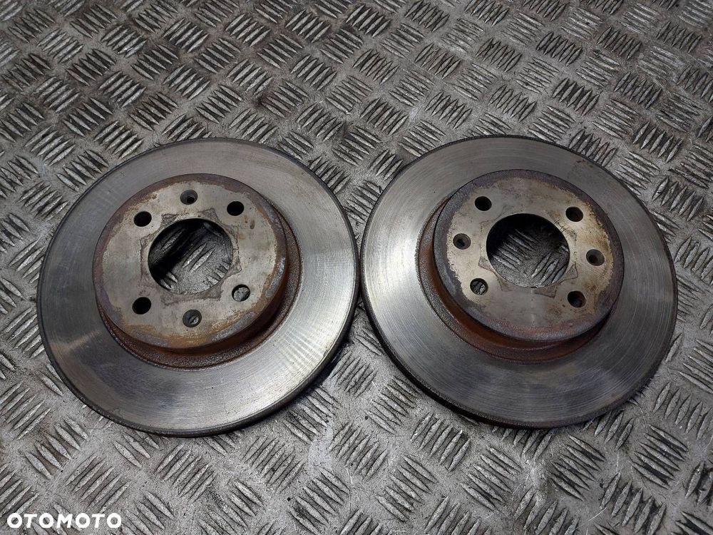 TARCZE HAMULCOWE PRZÓD HYUNDAI GETZ I 1.3 12V - 1