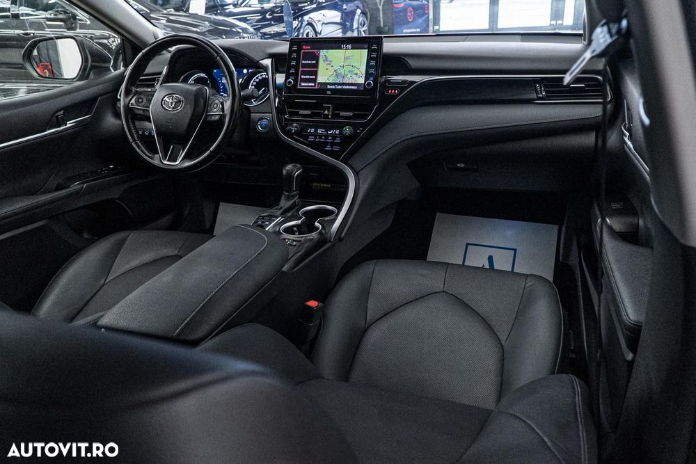 Toyota Camry 2.5 Exclusive - 3