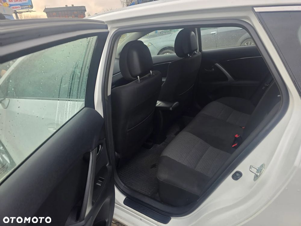 Toyota Avensis 2.0 D-4D Sol - 10