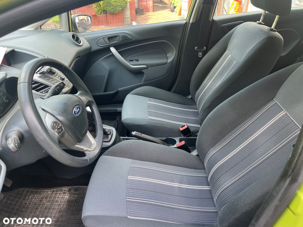 Ford Fiesta - 17