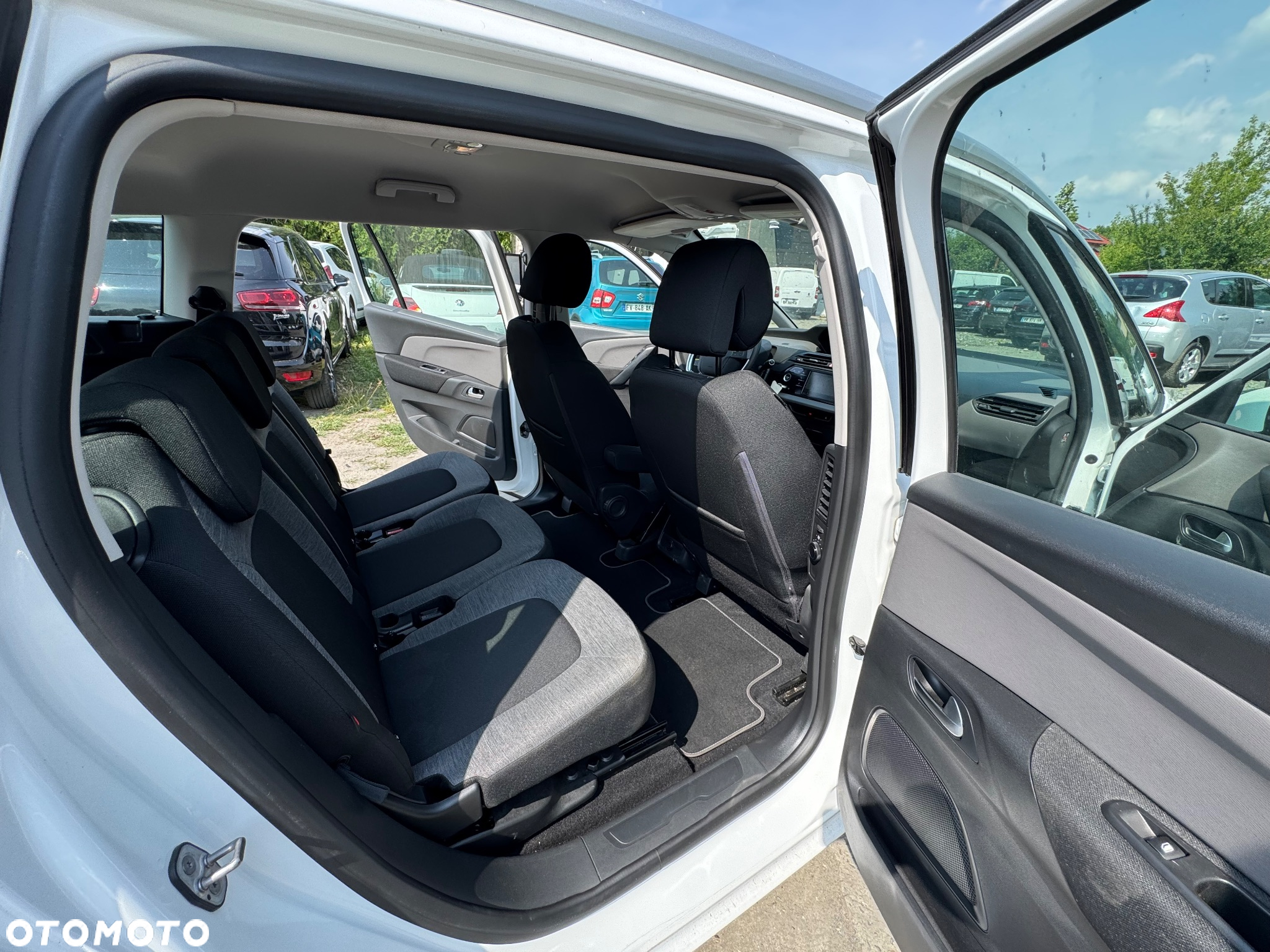 Citroën C4 Grand Picasso - 12