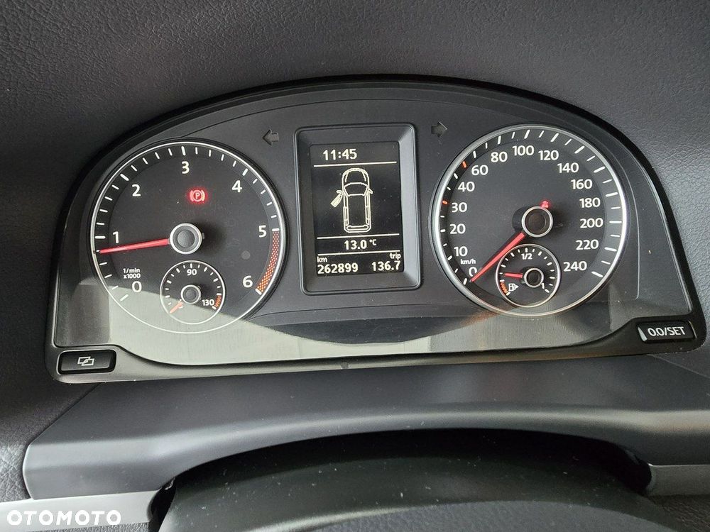 Volkswagen Touran 1.6 TDI DPF Comfortline - 9