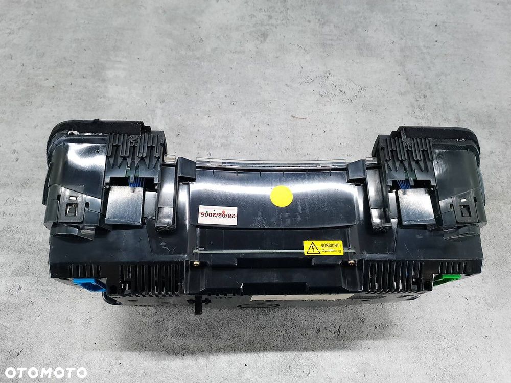 LICZNIK AUDI A4 B7 8E0920931B 1.9 TDI - 7