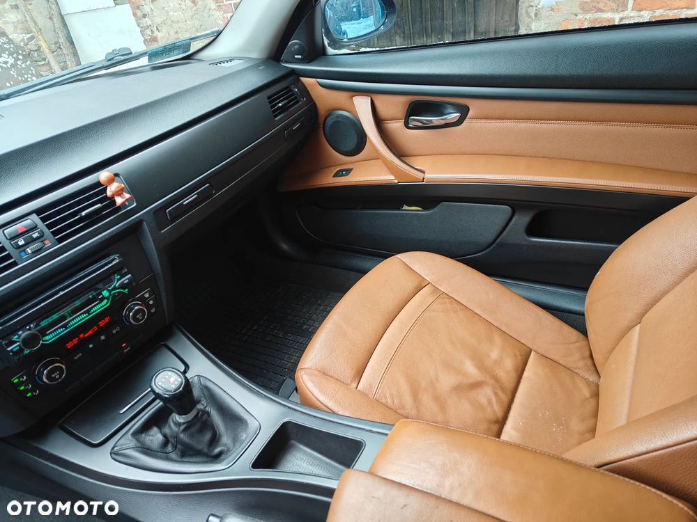 BMW Seria 3 320d - 11