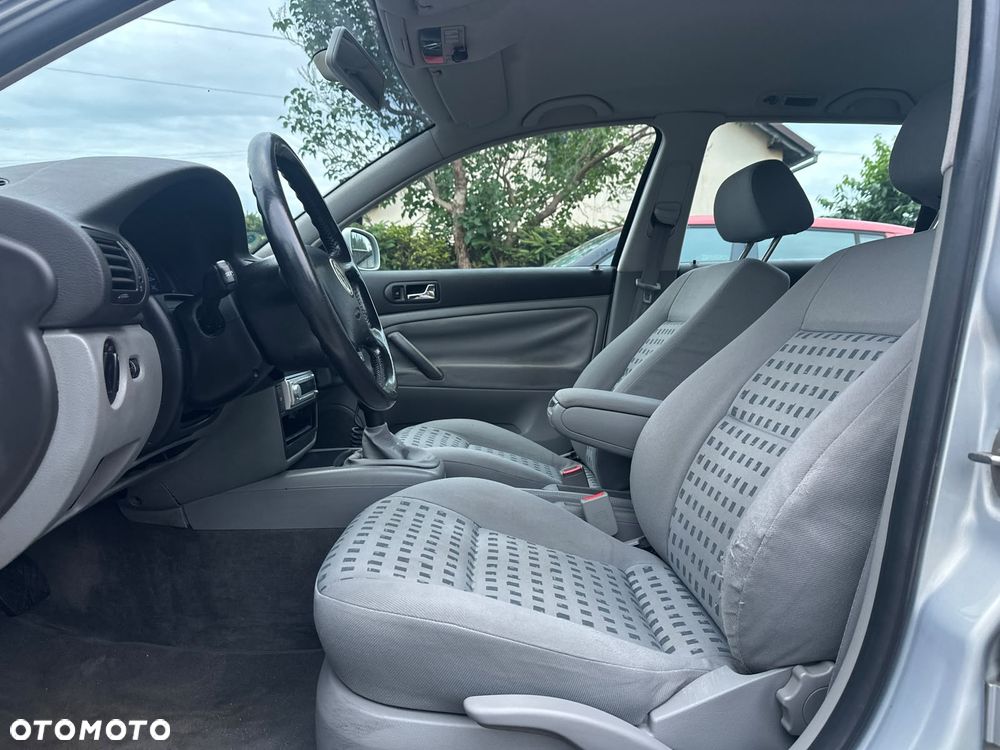 Volkswagen Passat 1.9 TDI - 14