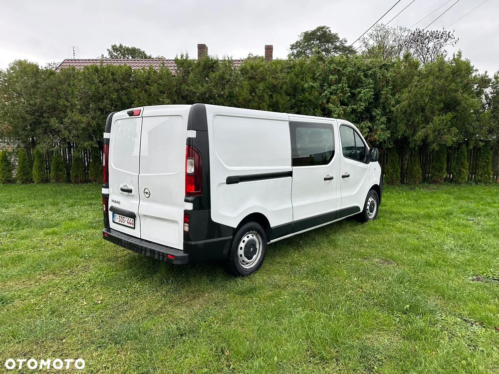 Opel Vivaro - 8
