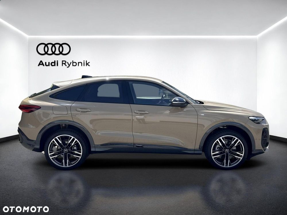 Audi Q5 Sportback - 8