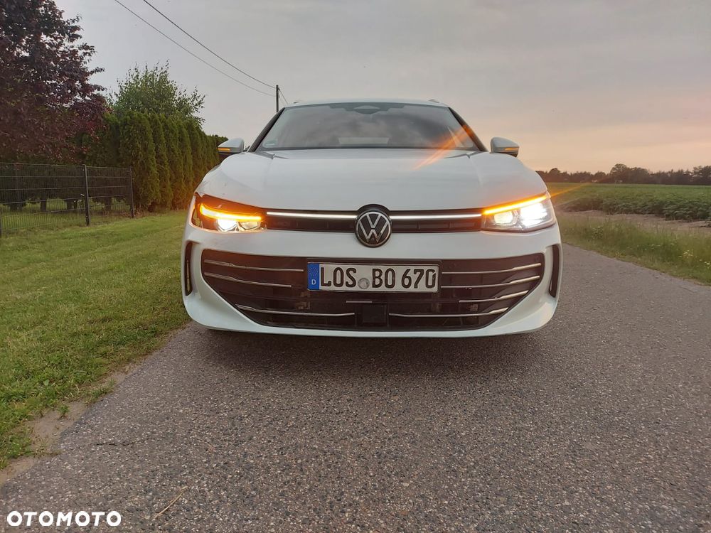 Volkswagen Passat 2.0 TDI Elegance DSG - 5