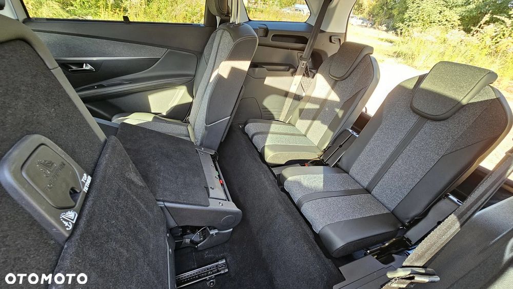 Peugeot 5008 1.6 PureTech Allure S&S EAT8 - 7