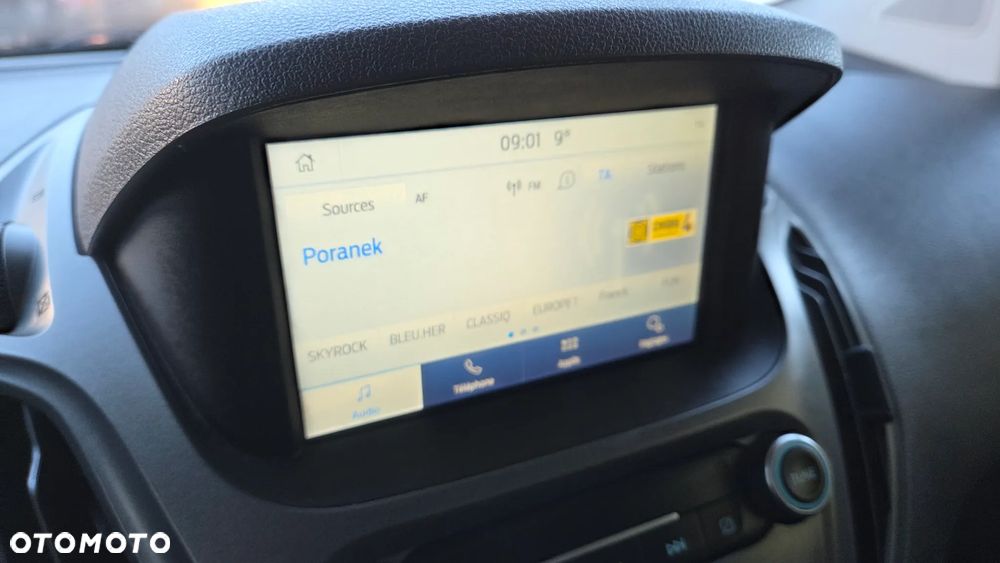 Ford Transit Courier - 22