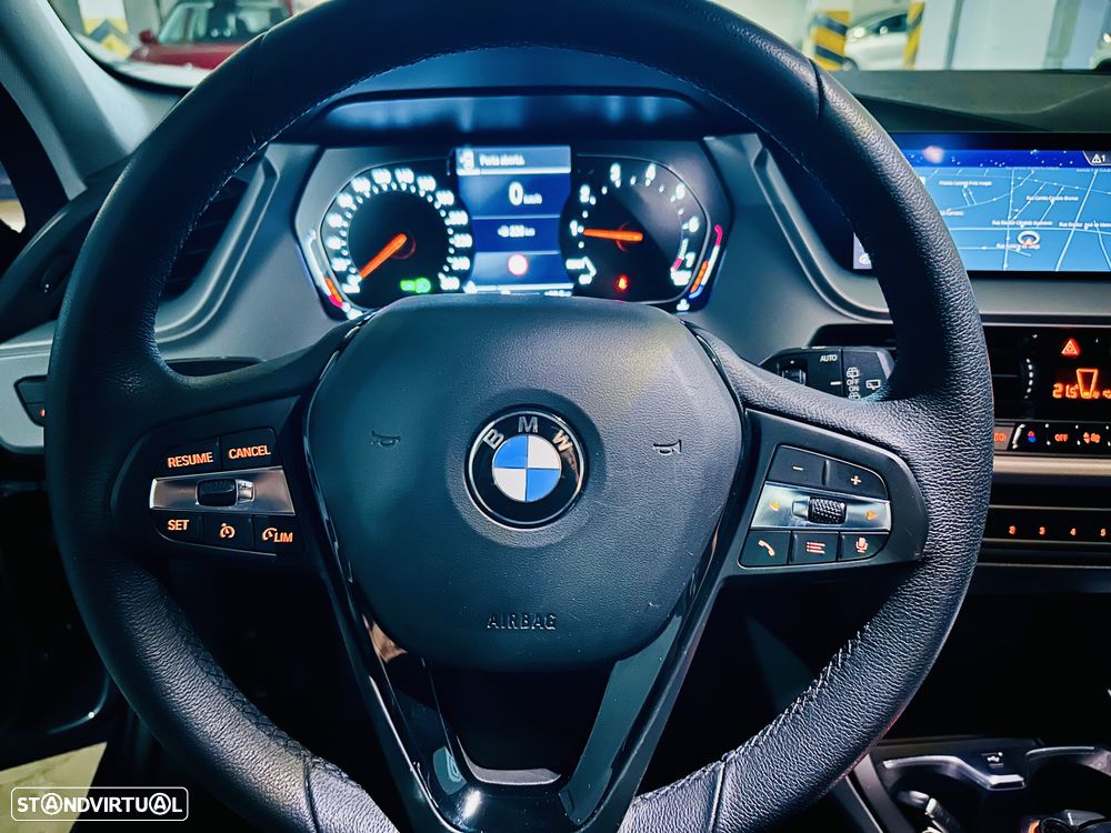 BMW 118 - 18