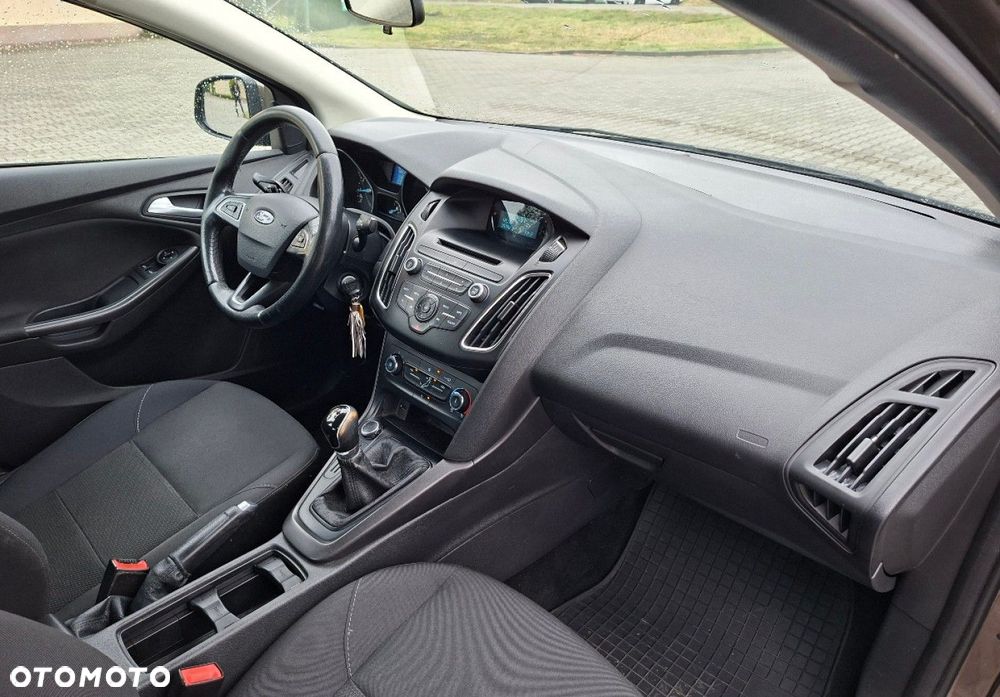 Ford Focus - 14