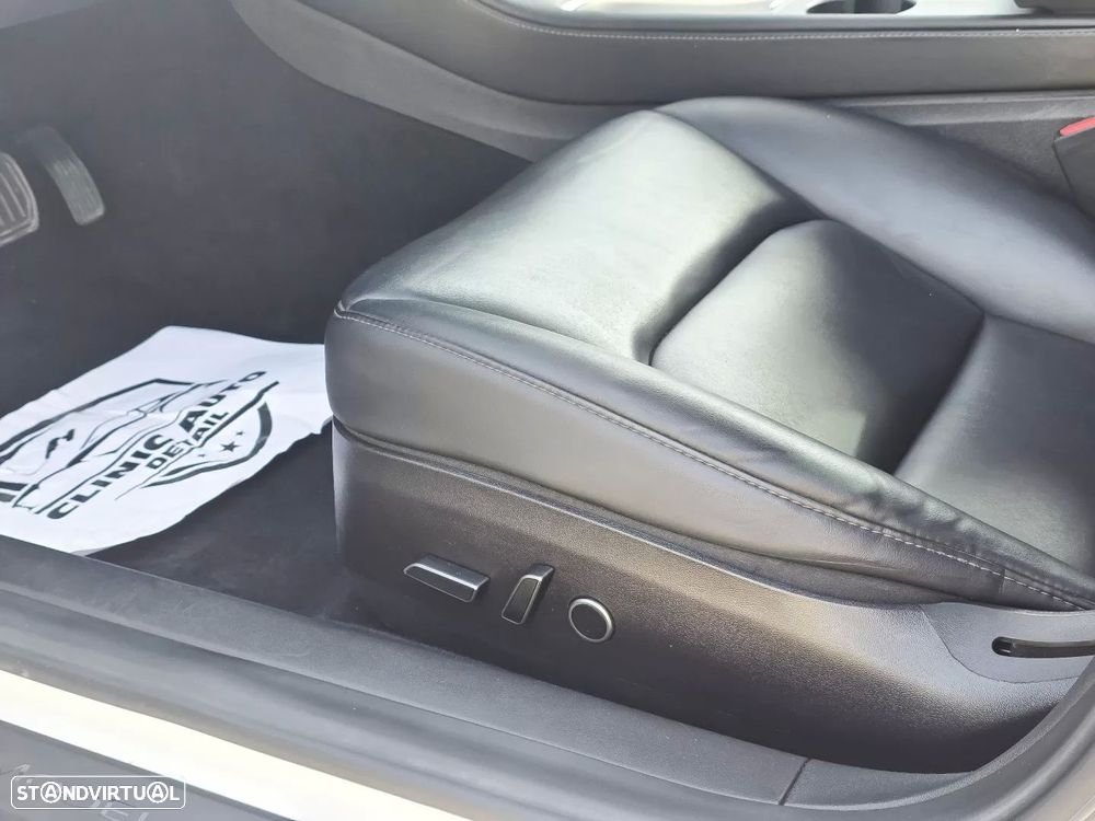 Tesla Model 3 Standard Range Plus RWD - 18