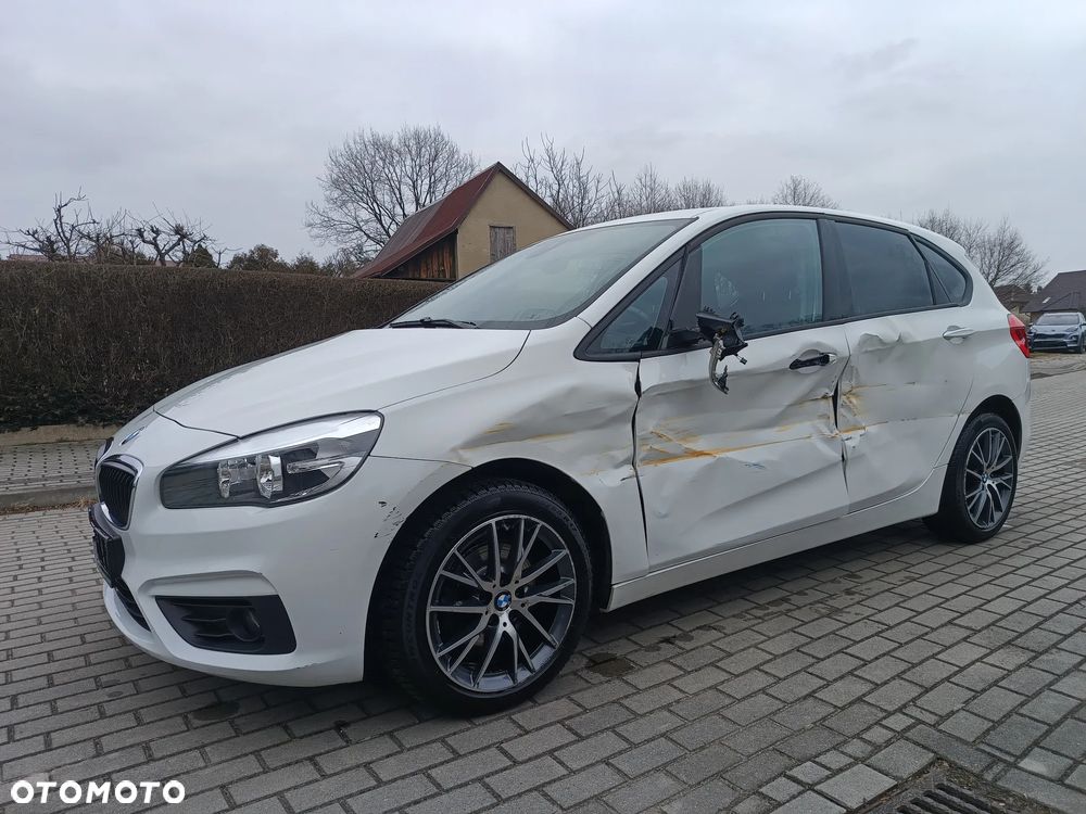 BMW Seria 2 218i - 4