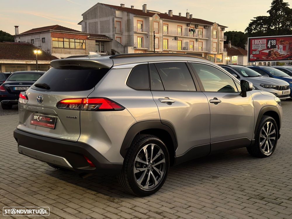 Toyota Corolla Cross 2.0 Hybrid Luxury - 35