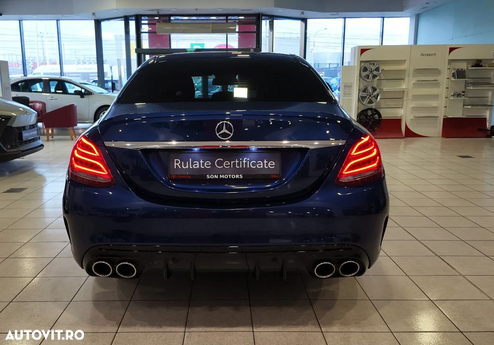 Mercedes-Benz C 200 4Matic 9G-TRONIC AMG Line - 5