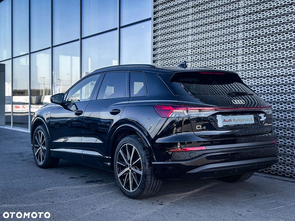 Audi Q4 e-tron - 5