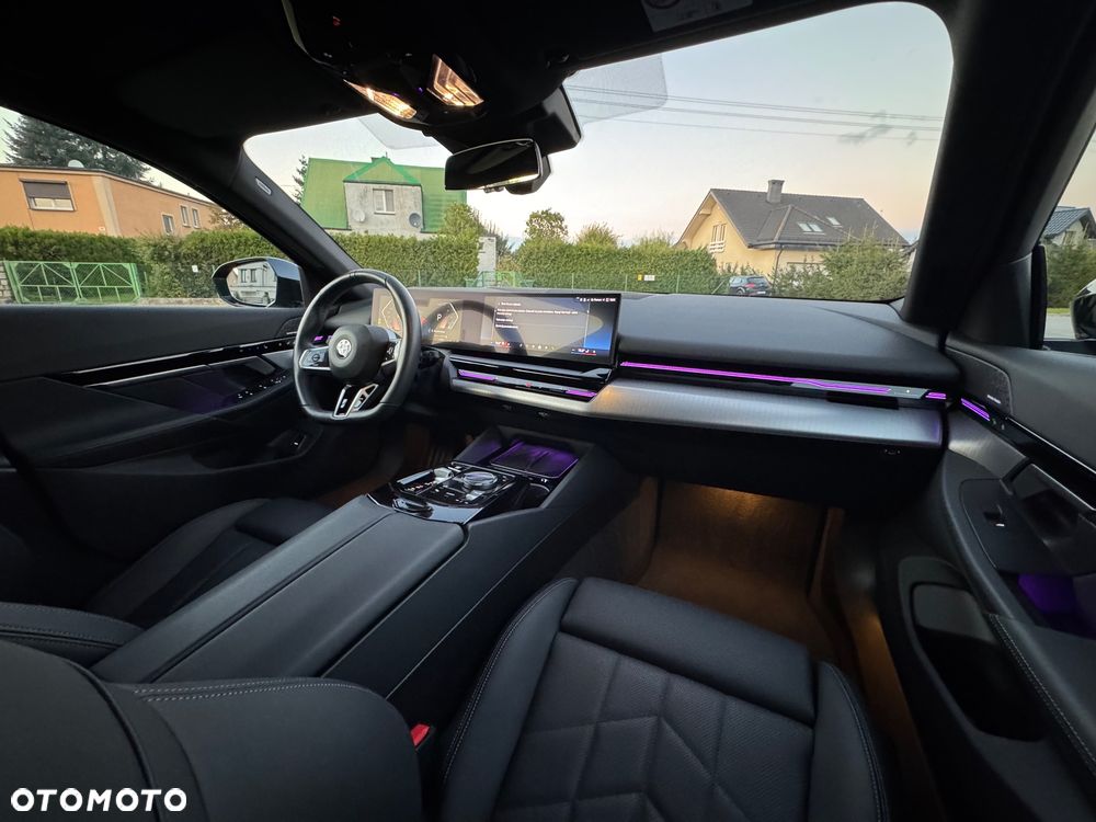 BMW Seria 5 520d Touring - 26