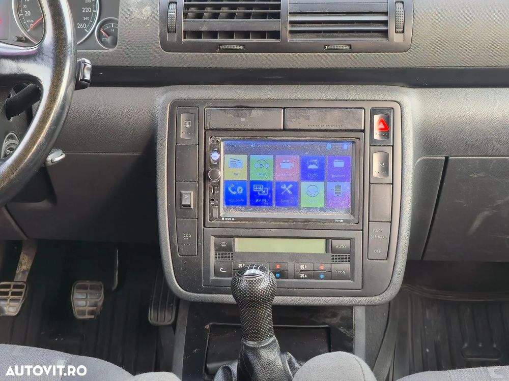 Volkswagen Sharan 1.9 TDI Comfortline Family - 9