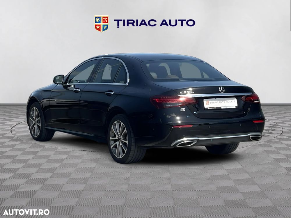 Mercedes-Benz E - 3